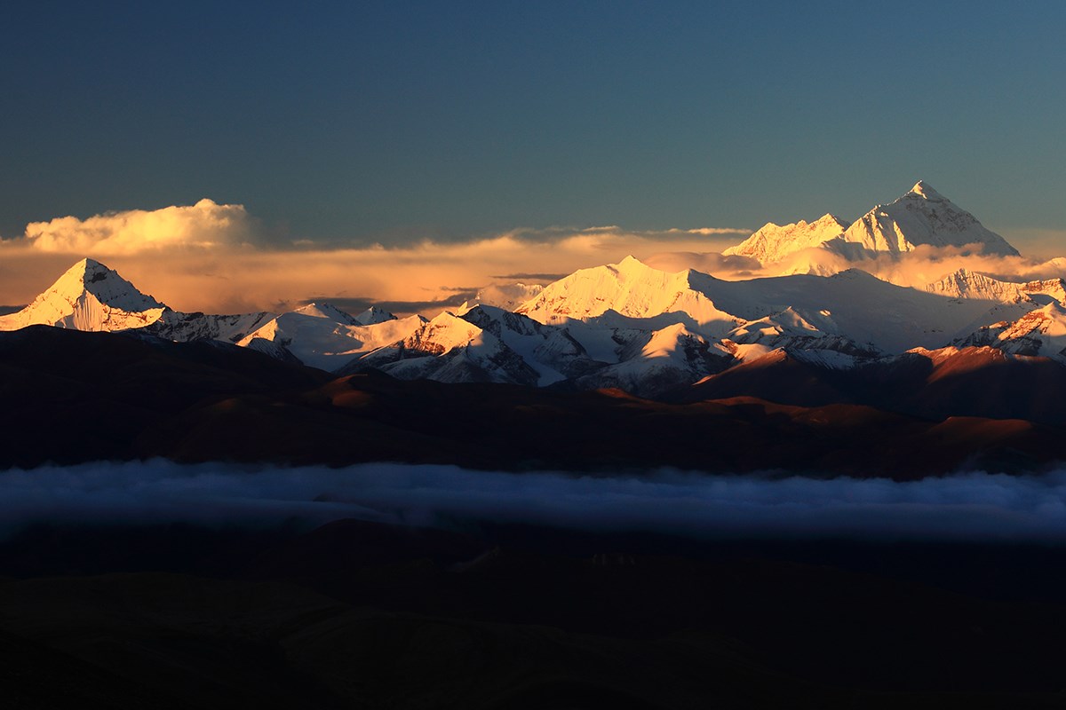 Everest | Photo by Mr. Zeng