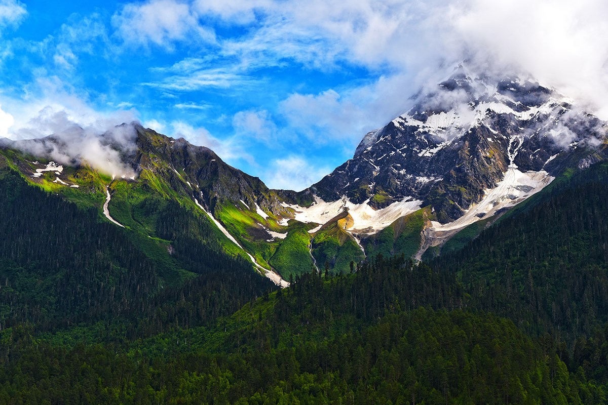 Beautiful Landscape of Bome | Photo by Liu Bin