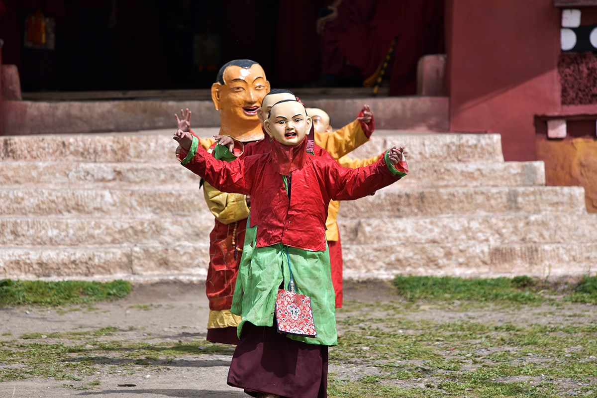 Mask Dance Festival at Huiyuan Temple | Photo by Liu Bin