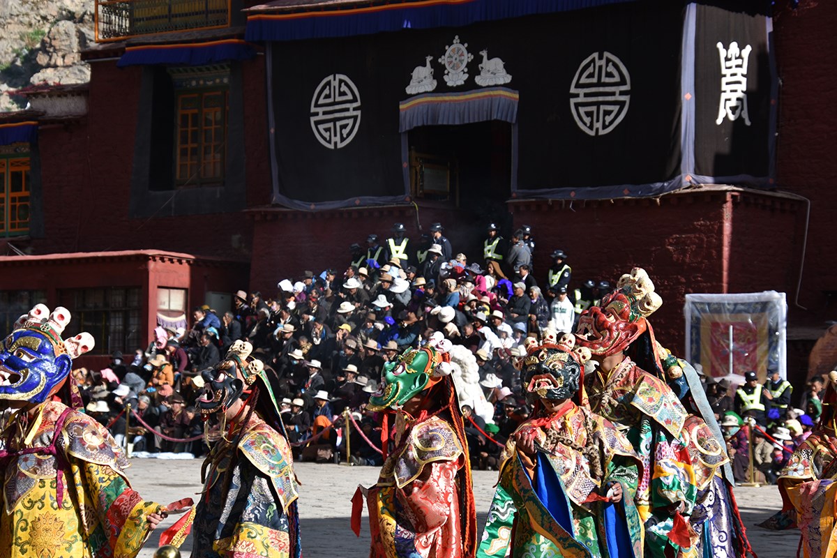 Mask Dance Festival during Great Prayer in Summer | Photo by Yang Zeru