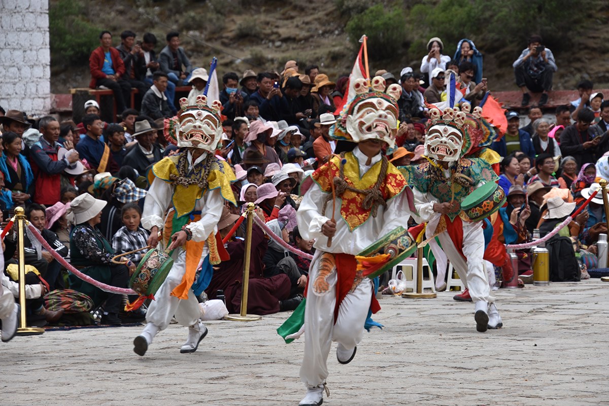 Mask Dance Festival during Great Prayer in Summer | Photo by Yang Zeru